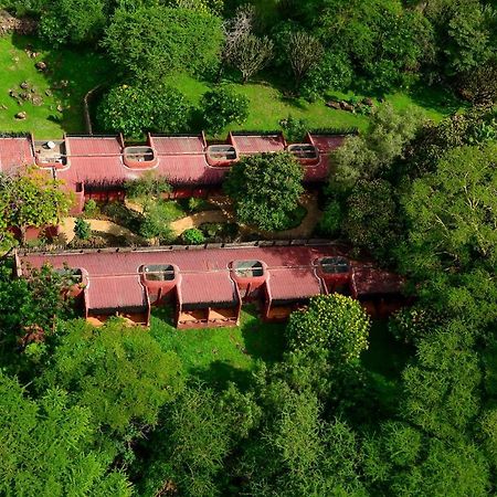 Amboseli Serena Safari Lodge Eksteriør billede