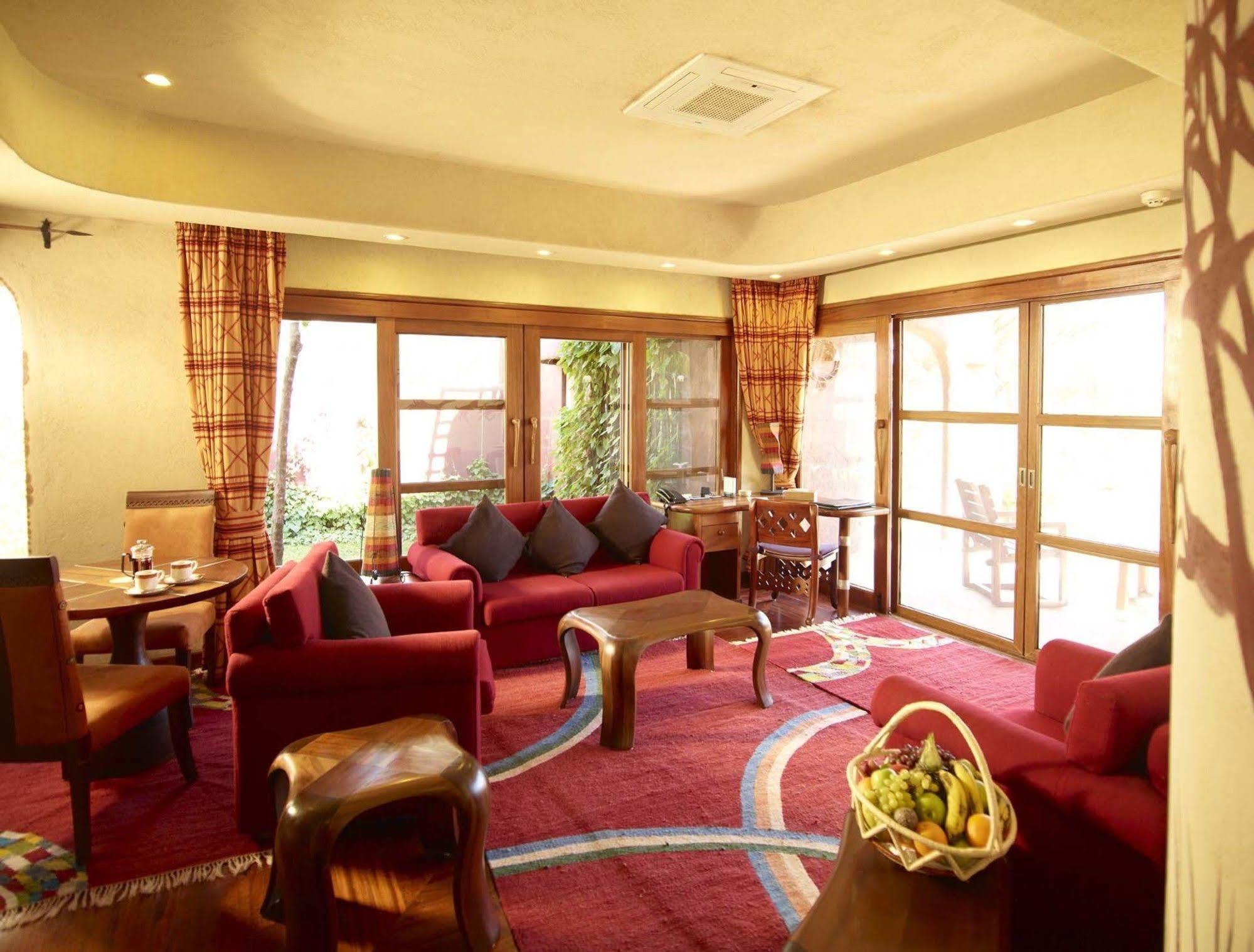 Amboseli Serena Safari Lodge Eksteriør billede