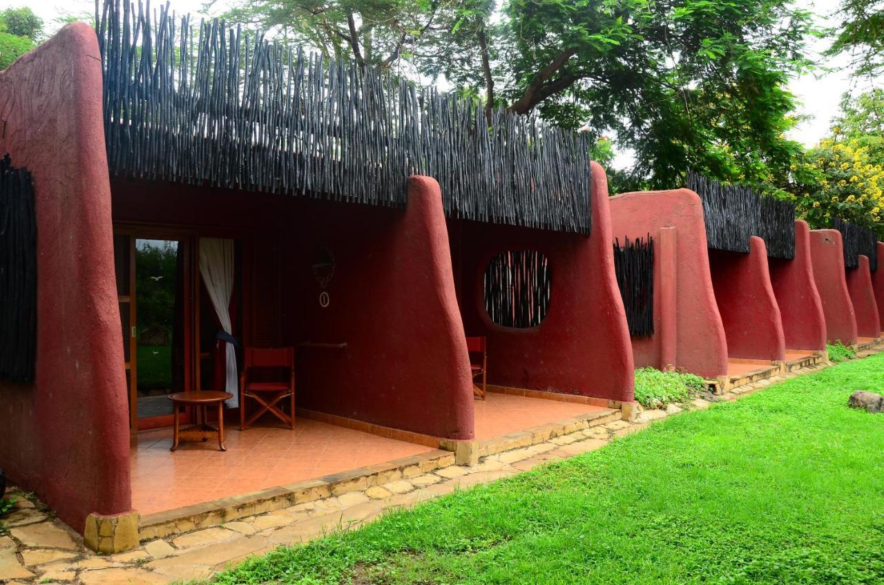 Amboseli Serena Safari Lodge Eksteriør billede